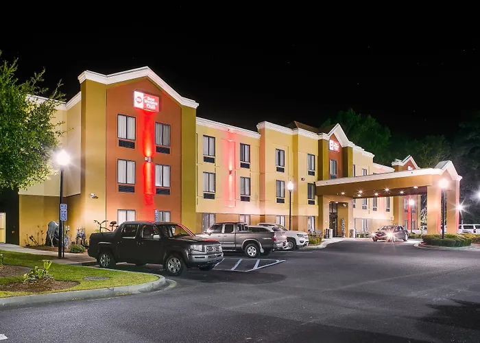Best Western Plus Richmond Hill Inn